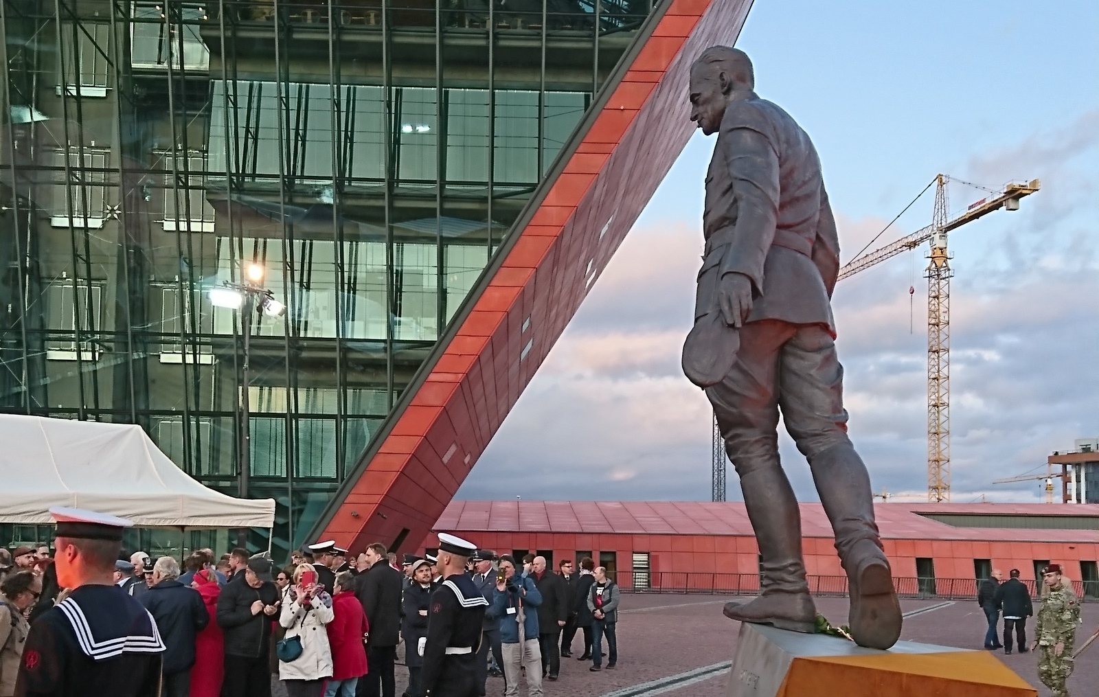 New Sculpture Of Captain Pilecki – A Polish Hero & Patriot